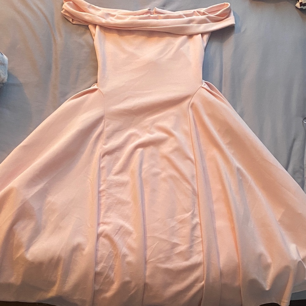 Elegant Off-Shoulder Pink Maxi Dress